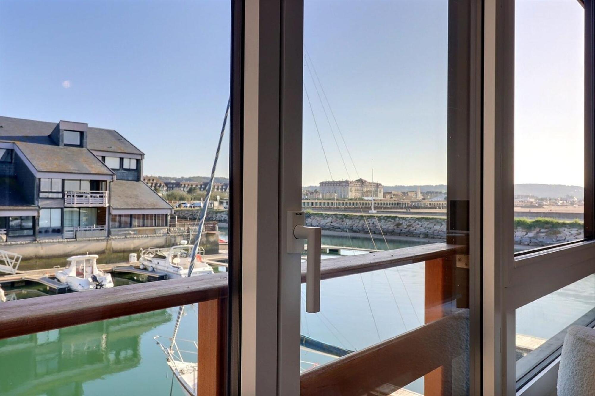 Sublime Apartment Facing The Port & Planches Deauville Buitenkant foto